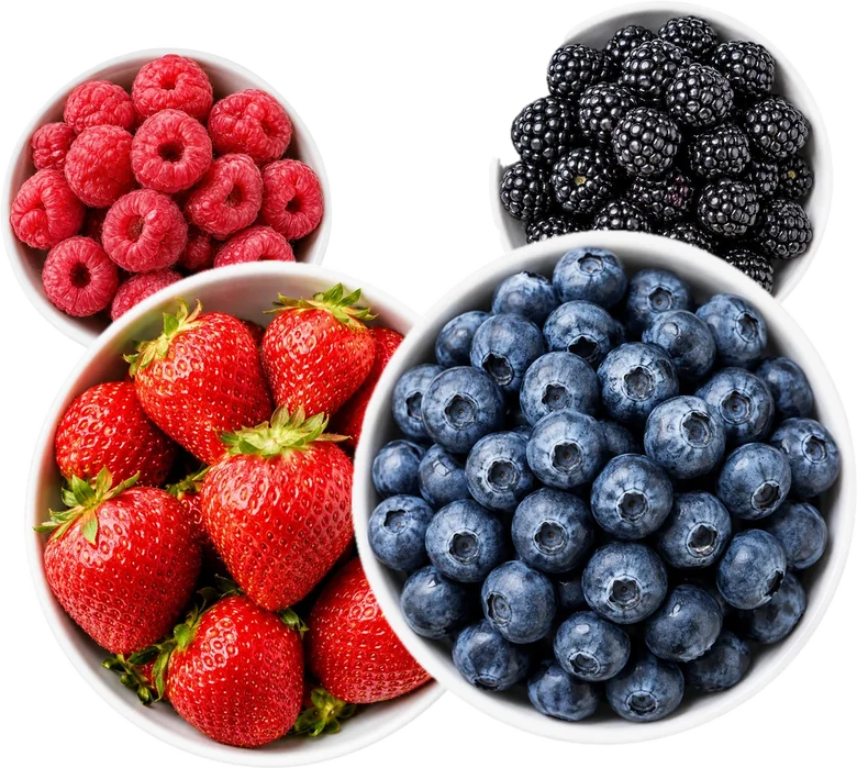 Bowls de frambuesas, moras, frutillas y arándanos juntos